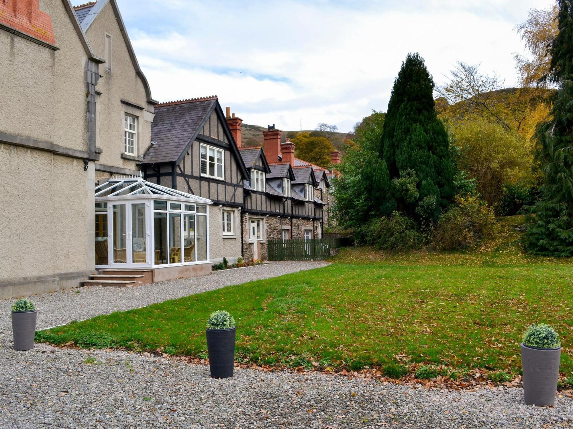 The East Wing At Grove Hall Bodfari Экстерьер фото