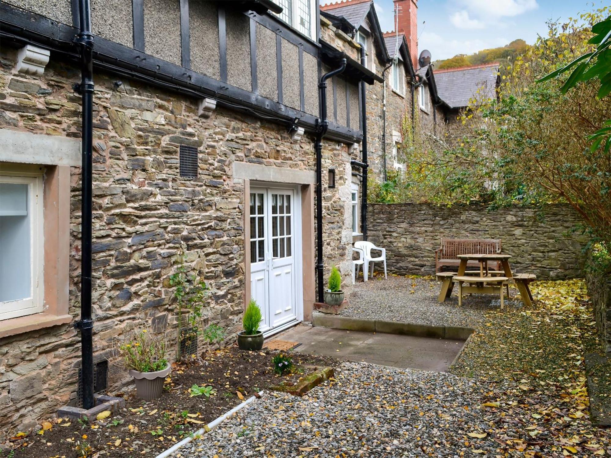 The East Wing At Grove Hall Bodfari Экстерьер фото
